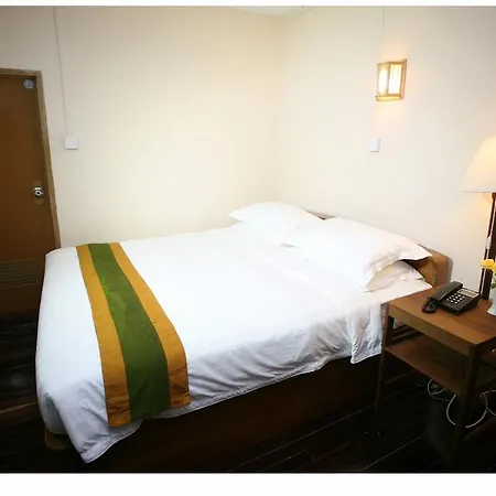 Hotel June Business Bed Breakfast Yangon Room photo